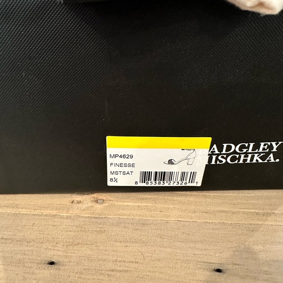 Badgley Mischka- Finesse Heel, Mist Blue, 3 inch block heel - Picture 7 of 10